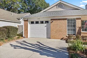 3502 Silvertree Ln, Pensacola, FL 32504 - Photo 3