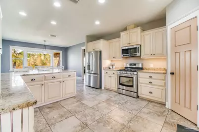 4940 Palmer Ridge Dr, Milton, FL 32570 - Photo 5