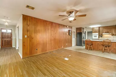 6195 Tisdale Ln, Pensacola, FL 32526 - Photo 11