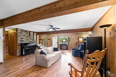 4960 Hyatt Ln, Pace, FL 32571 - Photo 7