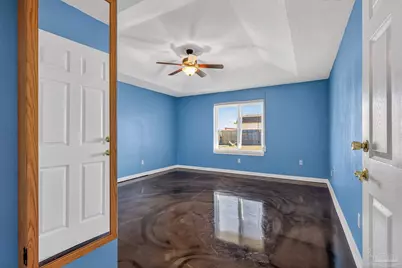 2212 Blue Lake Dr, Pensacola, FL 32506 - Photo 25