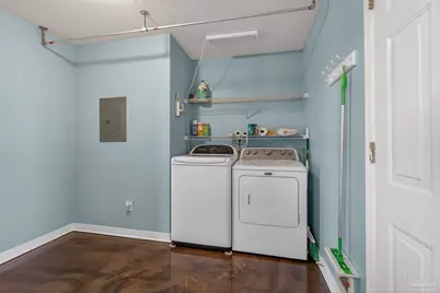 2212 Blue Lake Dr, Pensacola, FL 32506 - Photo 47