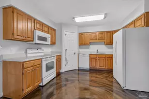 2212 Blue Lake Dr, Pensacola, FL 32506 - Photo 17