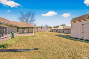 2212 Blue Lake Dr, Pensacola, FL 32506 - Photo 55