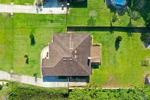 7292 Broadmoor St, Navarre, FL 32566 - Photo 5