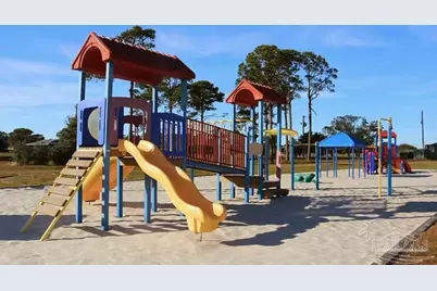 7292 Broadmoor St, Navarre, FL 32566 - Photo 9