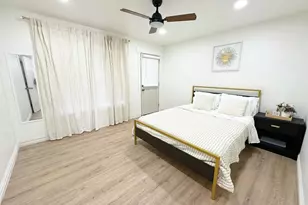 2100 N Spring St, Pensacola, FL 32501 - Photo 13