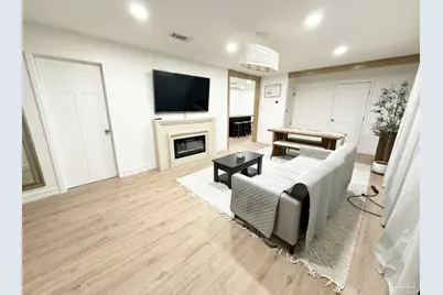 2100 N Spring St, Pensacola, FL 32501 - Photo 9