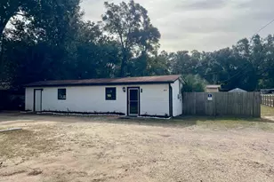 2515 Johnson Ave, Pensacola, FL 32514 - Photo 3