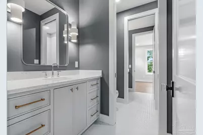 803 Bayshore Dr, Pensacola, FL 32507 - Photo 55