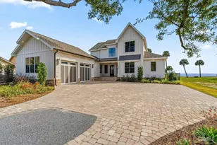 803 Bayshore Dr, Pensacola, FL 32507 - Photo 3