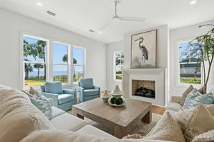 803 Bayshore Dr, Pensacola, FL 32507 - Photo 17