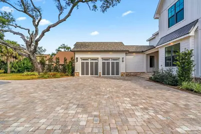 803 Bayshore Dr, Pensacola, FL 32507 - Photo 7