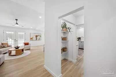 2828 Mandeville Ln, Pensacola, FL 32526 - Photo 7