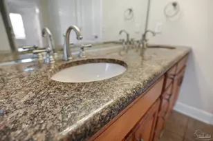 4621 Riley Rd, Milton, FL 32583 - Photo 15