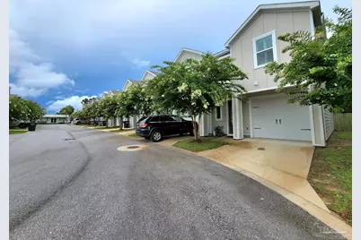 218 Junction Ave, Pensacola, FL 32502 - Photo 1