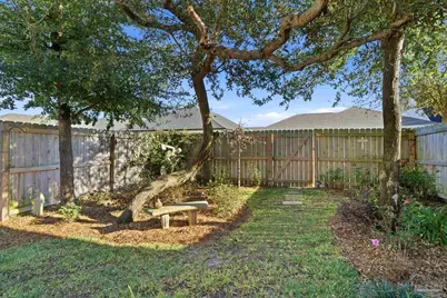 407 Sweetgrass Ln, Niceville, FL 32578 - Photo 11