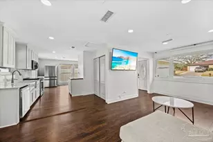 2521 Tomlinson Rd, Pensacola, FL 32526 - Photo 9