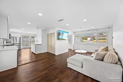 2521 Tomlinson Rd, Pensacola, FL 32526 - Photo 3