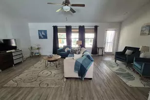 2102 Fairchild St, Pensacola, FL 32504 - Photo 5