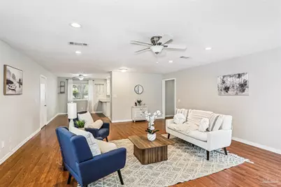 994 Great Oaks Dr, Gulf Breeze, FL 32563 - Photo 9