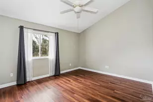 994 Great Oaks Dr, Gulf Breeze, FL 32563 - Photo 13