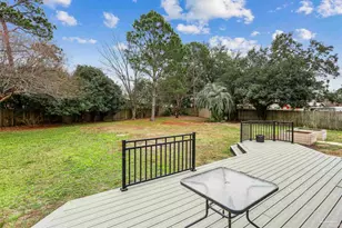 994 Great Oaks Dr, Gulf Breeze, FL 32563 - Photo 23