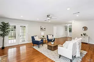 994 Great Oaks Dr, Gulf Breeze, FL 32563 - Photo 5