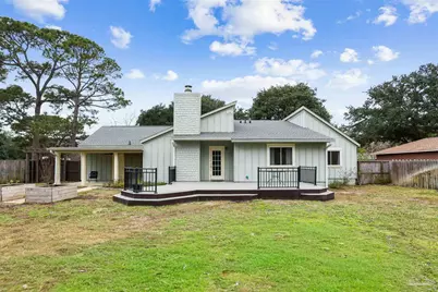 994 Great Oaks Dr, Gulf Breeze, FL 32563 - Photo 25