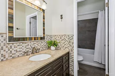 994 Great Oaks Dr, Gulf Breeze, FL 32563 - Photo 17