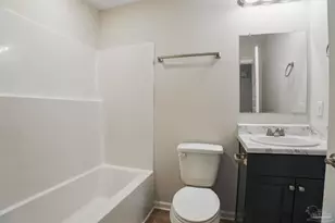 1002 W Yonge St, Pensacola, FL 32501 - Photo 9