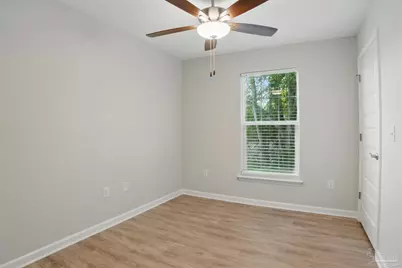 1002 W Yonge St, Pensacola, FL 32501 - Photo 15
