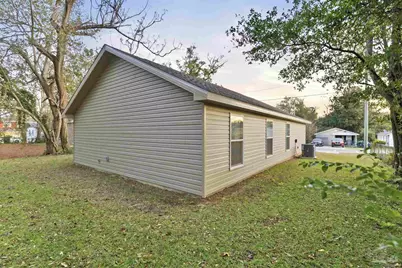 1002 W Yonge St, Pensacola, FL 32501 - Photo 17