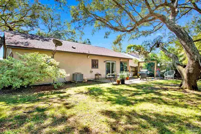 2718 Summertree Ln, Gulf Breeze, FL 32563 - Photo 21