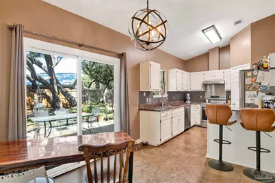 2718 Summertree Ln, Gulf Breeze, FL 32563 - Photo 3