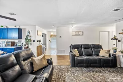 5637 Camellia Ave, Milton, FL 32570 - Photo 7