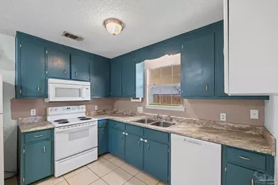 3936 Elmcrest Dr, Pensacola, FL 32504 - Photo 19