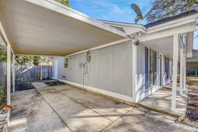 3936 Elmcrest Dr, Pensacola, FL 32504 - Photo 9