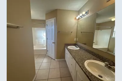 2028 Coral Reef Rd, Pensacola, FL 32506 - Photo 9