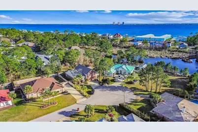 1000 Coronado Ct, Gulf Breeze, FL 32563 - Photo 3