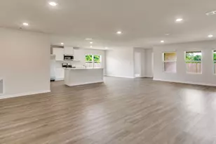 8679 Galatia St, Milton, FL 32583 - Photo 13