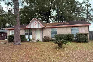 189 Overlook Dr, Pensacola, FL 32503 - Photo 1