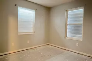 189 Overlook Dr, Pensacola, FL 32503 - Photo 9