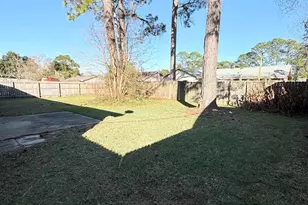 854 Amberway Dr, Pensacola, FL 32506 - Photo 15