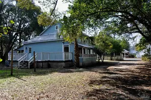 4600 Forsyth St, Milton, FL 32583 - Photo 3