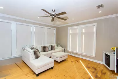 2143 Yardley Cir, Pensacola, FL 32526 - Photo 7