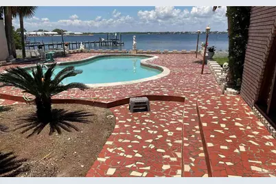 239 Sabine Dr, Pensacola Beach, FL 32561 - Photo 21