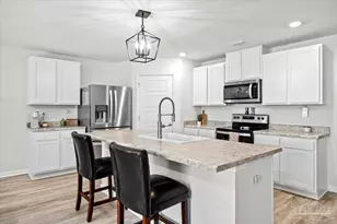 5855 Belmont Stakes Rd, Pensacola, FL 32526 - Photo 7