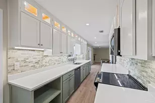 309 Dolphin St, Gulf Breeze, FL 32561 - Photo 7