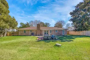 309 Dolphin St, Gulf Breeze, FL 32561 - Photo 45